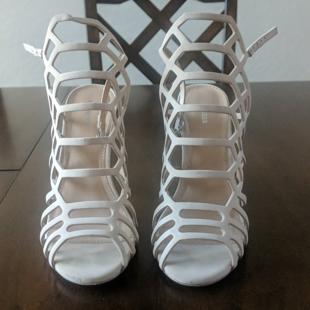 Express women's heel